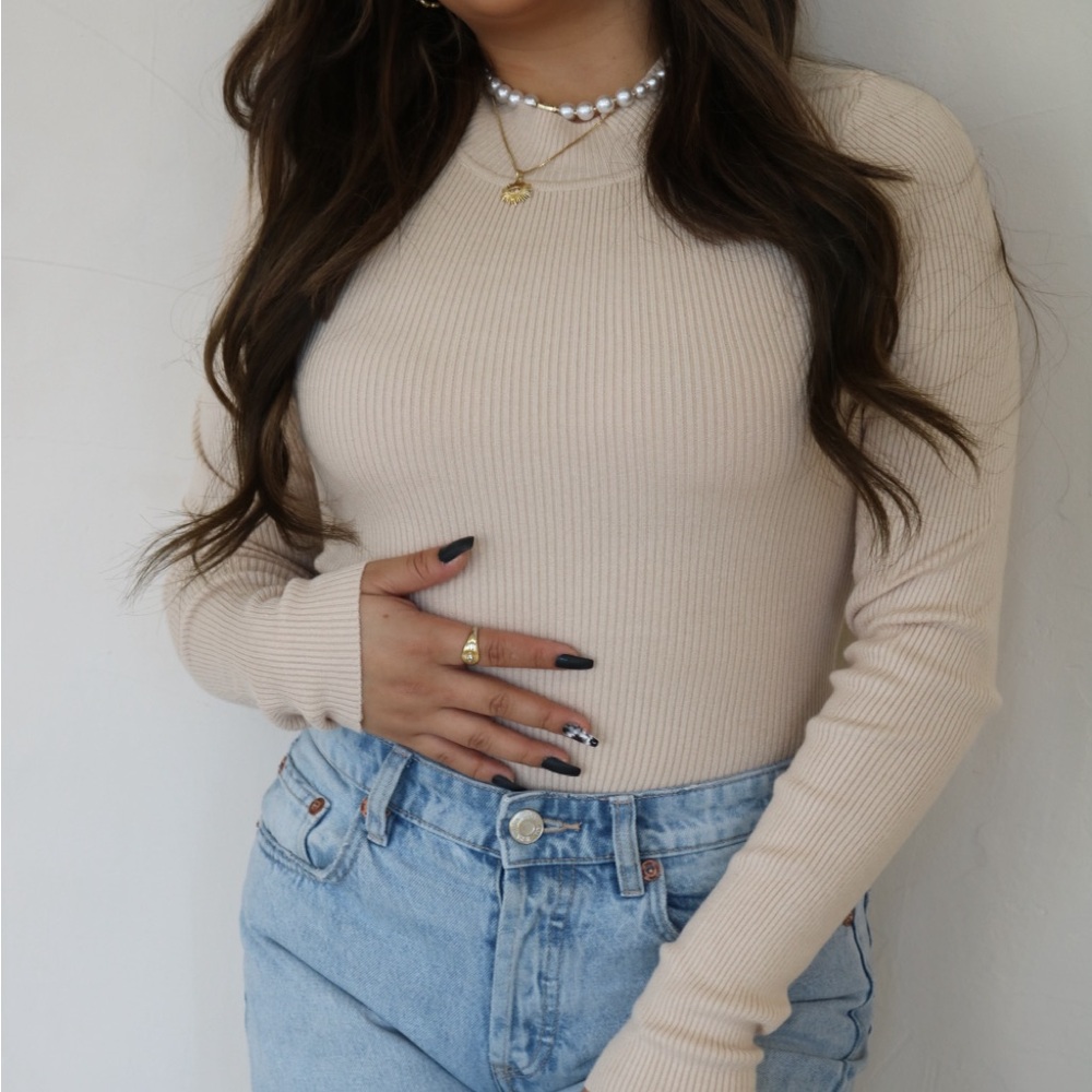Knit Cut Back Top